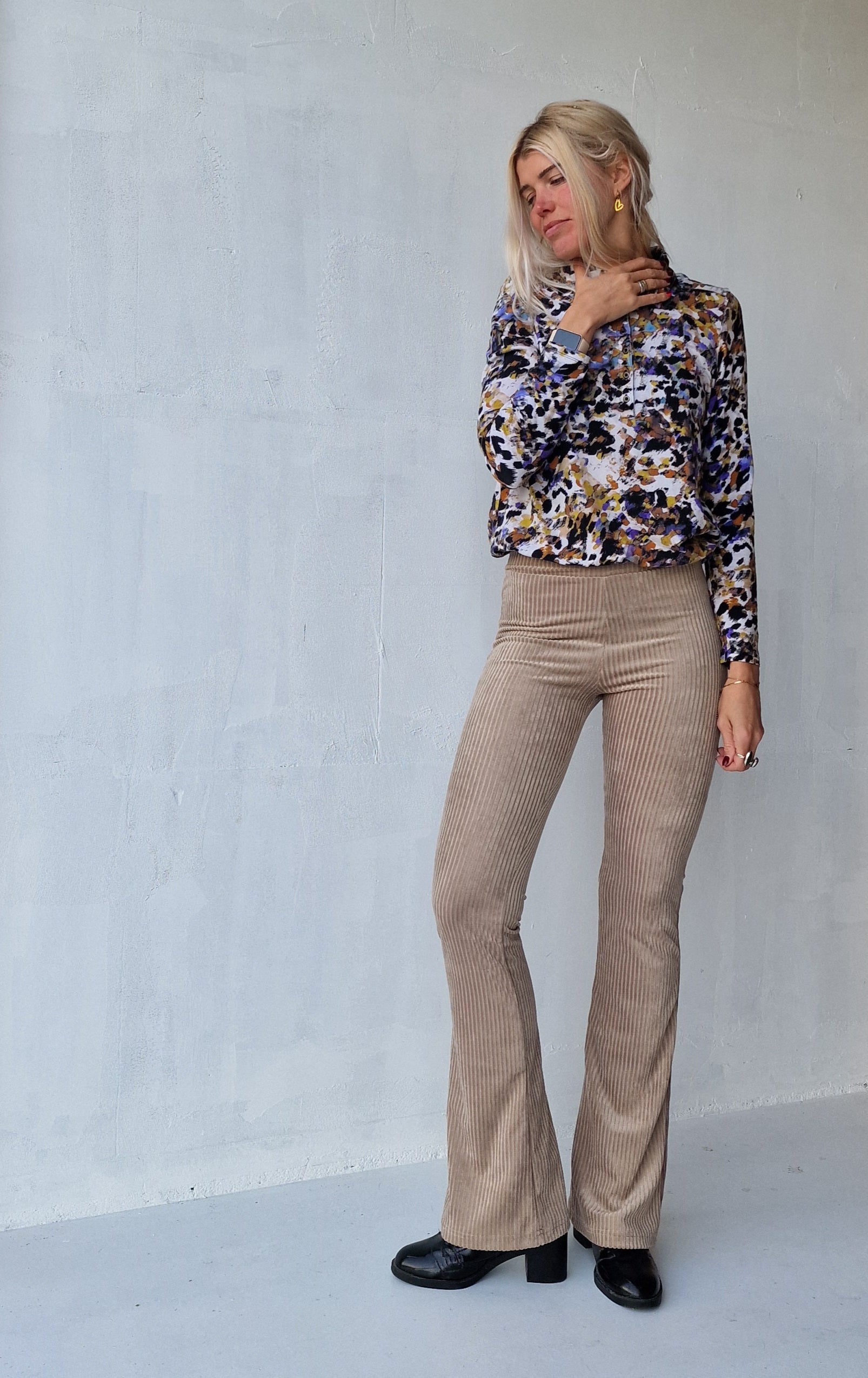 Extra lange, ausgestellte Leggings | Rippstrick, taupefarben | Größe L | Länge 34 &amp; 36