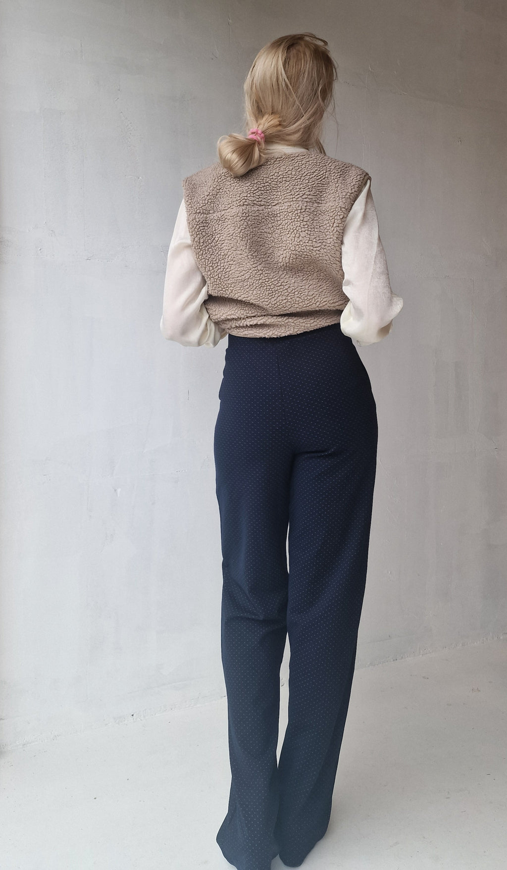 Extra langes, weites Bein | schwarz &amp; zacht | groß | Länge 36