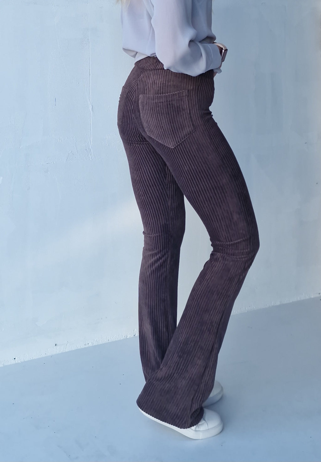 Ausgestellt | gerippt violett | LANG