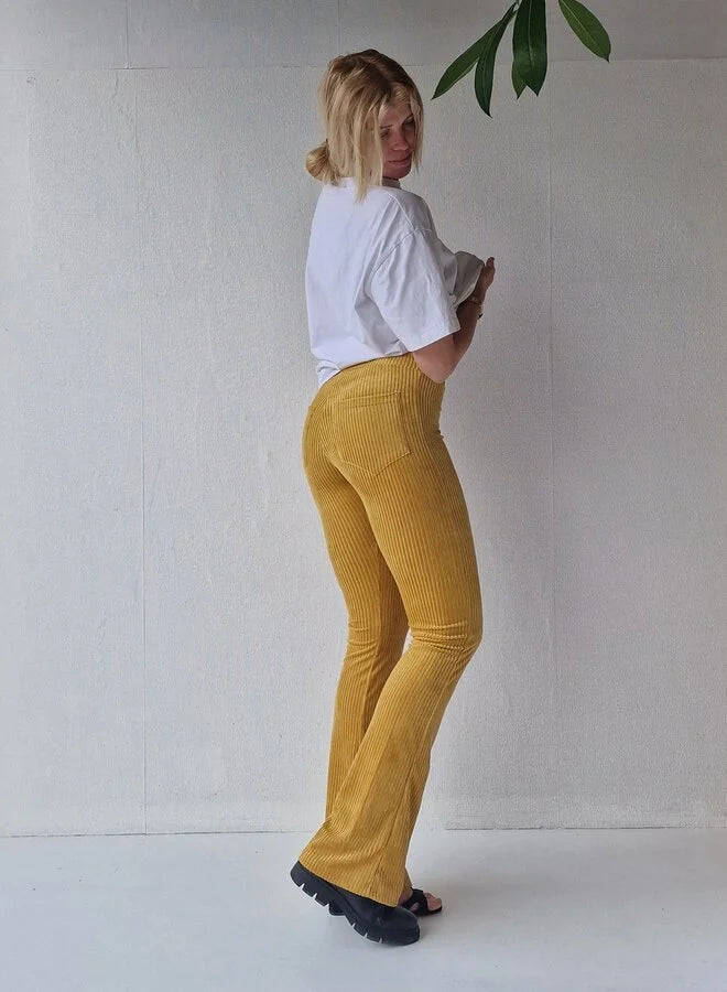 Extra lange, ausgestellte Leggings | gerippt, ockerfarben | für große Größen | Längen 34 und 36