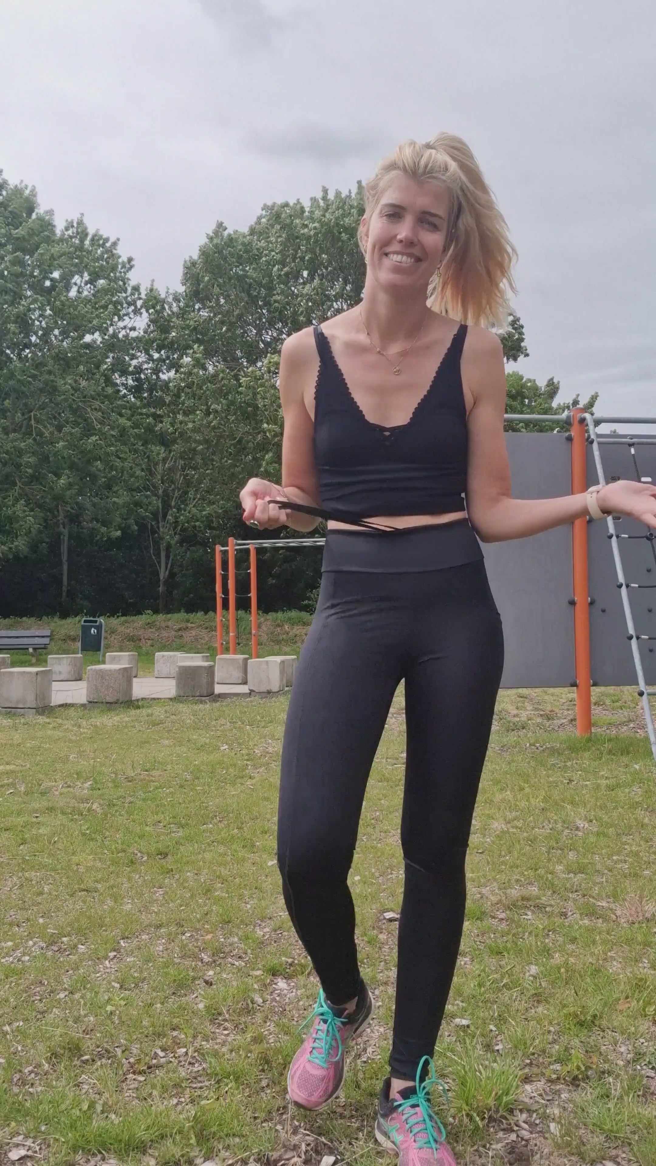 Extra lange Sportleggings | Seitentasche &amp; Kordelzug | Schwarz | Lang | Länge Größe 36